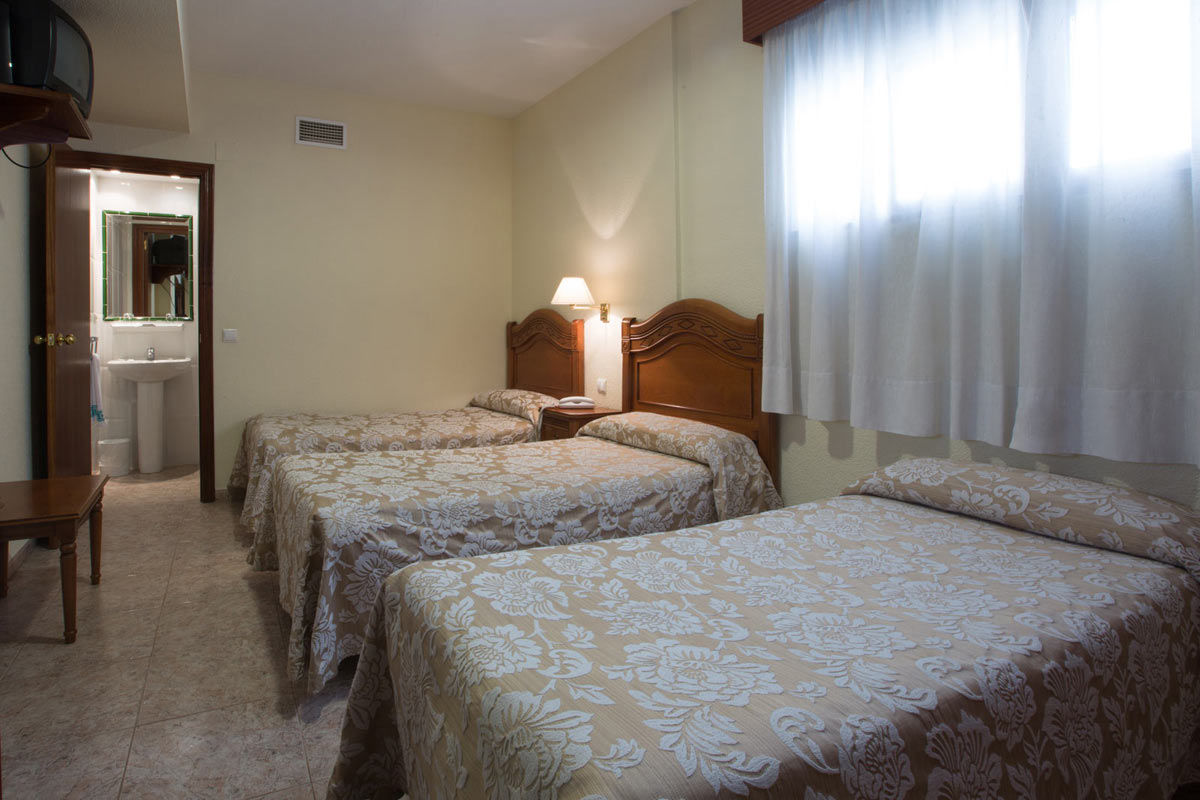 Hotel Vibra Riviera サンアントニオアバド エクステリア 写真